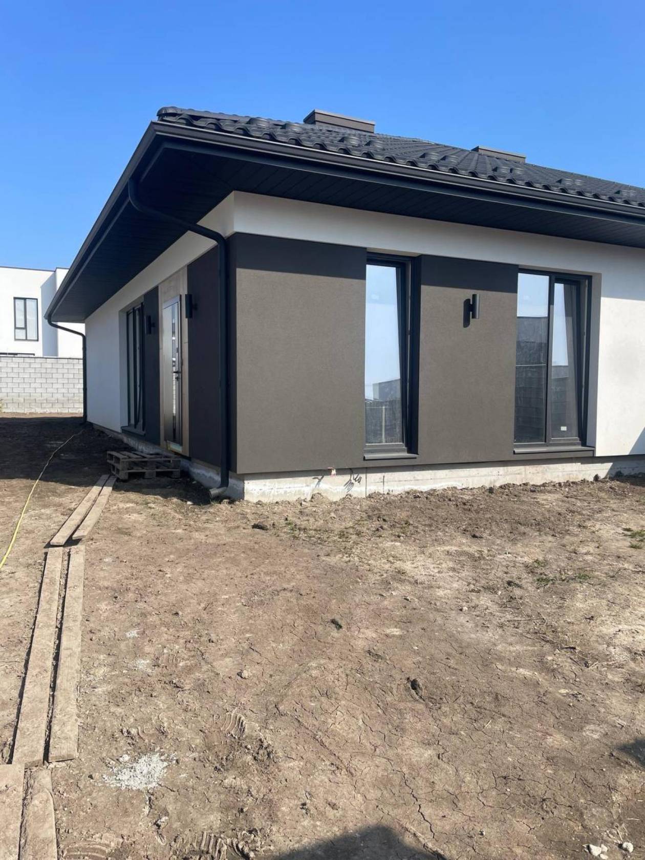 Продаж / Будинок / вул. Серпанкова, Щасливе, Рівне