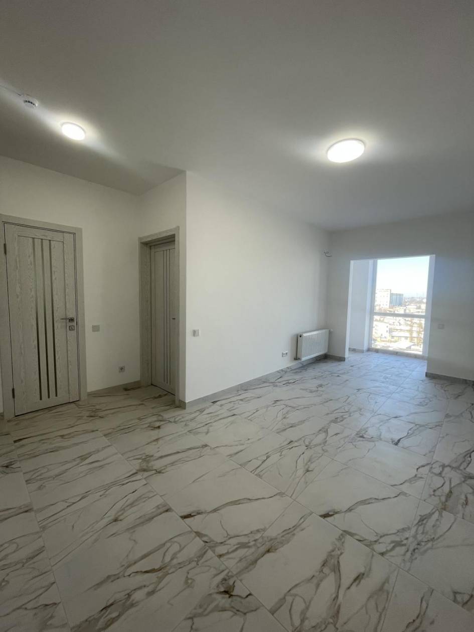 Продаж / Квартира / вул. Біла, Рівне